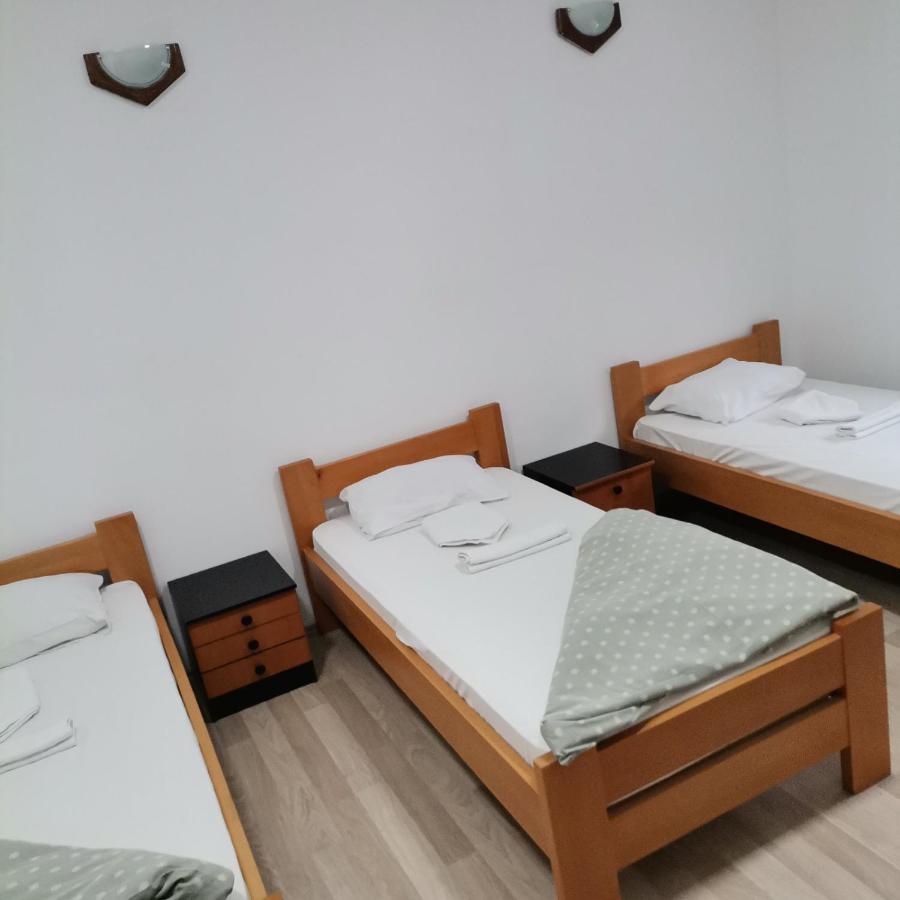 Hotel Duga Novi Sad Exteriör bild